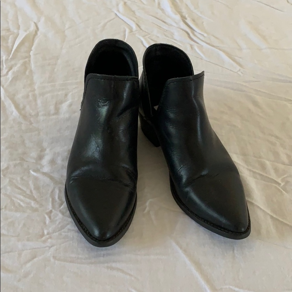 Steve Madden Austin Booties